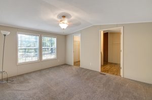 Displaying Ridgeville home exterior with driveway access