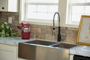 Featuring Roadrunner interior details with open room flow