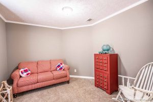 Showing comfortable bedroom layout in Stagecoach home