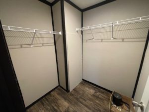 Highlighting spacious bedroom design inside land home property